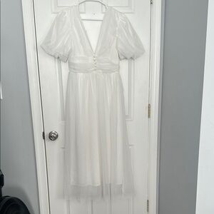 Elegant White Puff Sleeve Dress